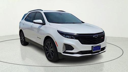 Iridescent Pearl Tricoat 2024 Chevrolet Equinox FWD RS