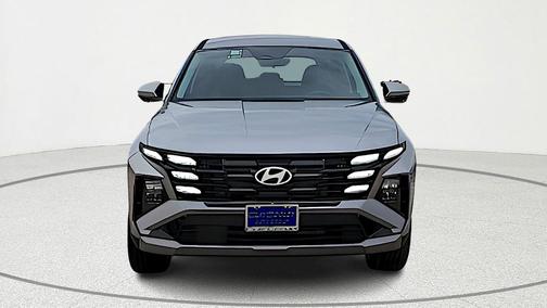 Shimmering Silver 2026 Hyundai TUCSON SE