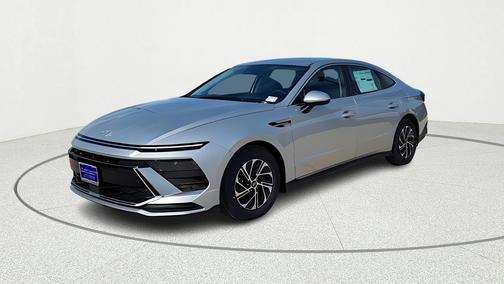 2026 Hyundai SONATA Hybrid Base