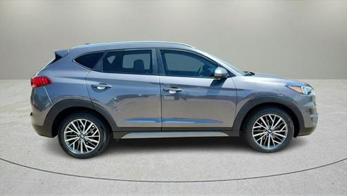 2021 Hyundai TUCSON SEL