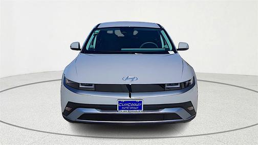 2026 Hyundai IONIQ 5 SE