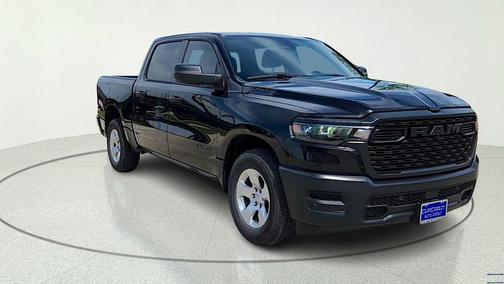 Diamond Black Crystal Pearlcoat 2025 RAM 1500 Tradesman