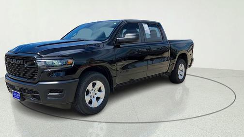 Diamond Black Crystal Pearlcoat 2025 RAM 1500 Tradesman