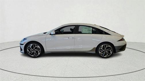 2025 Hyundai IONIQ 6 SEL