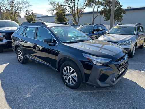 2023 Subaru Outback Base