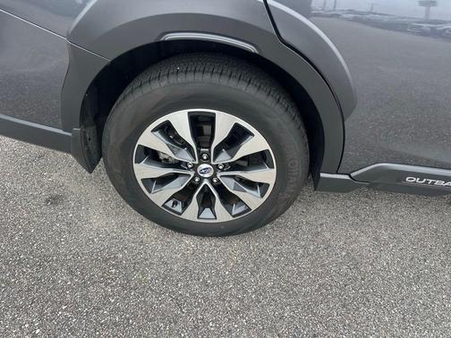 2025 Subaru Outback Touring XT