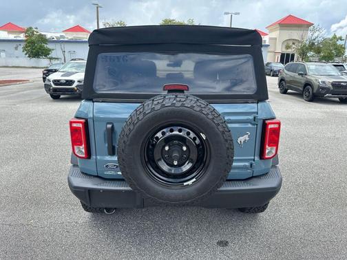 2022 Ford Bronco Black Diamond