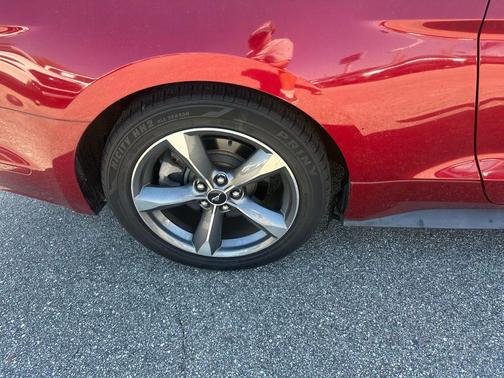 2016 Ford Mustang V6