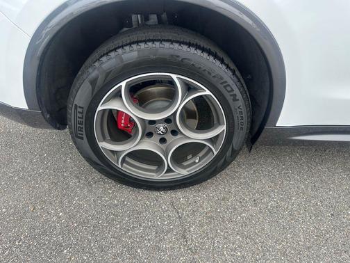 2022 Alfa Romeo Stelvio Ti