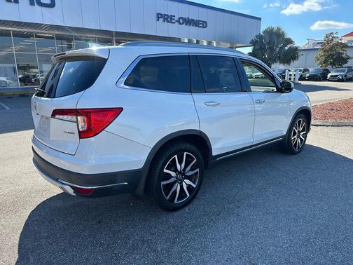 2021 Honda Pilot Touring 8-Passenger