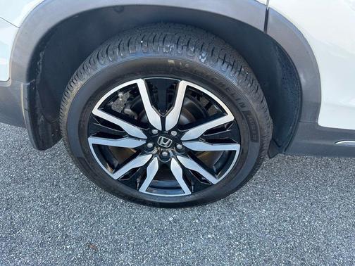 2021 Honda Pilot Touring 8-Passenger