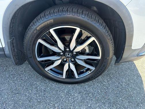 2021 Honda Pilot Touring 8-Passenger