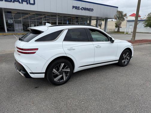 Alta White 2026 Genesis GV70 3.5T Sport Advanced