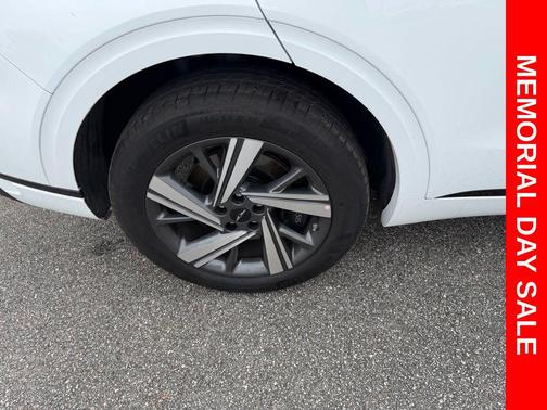 Alta White 2026 Genesis GV70 3.5T Sport Advanced