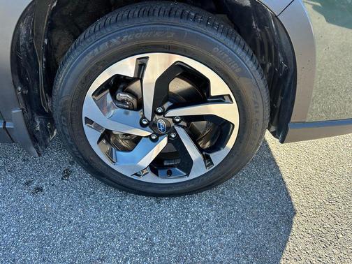 2023 Subaru Forester Touring