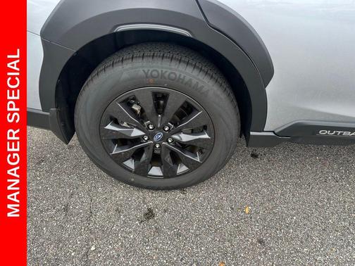 Ice Silver Metallic 2025 Subaru Outback Onyx Edition