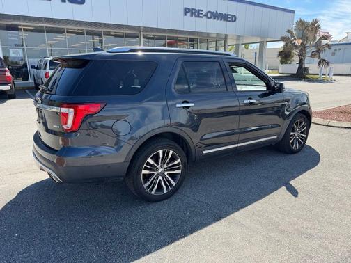 2017 Ford Explorer Platinum