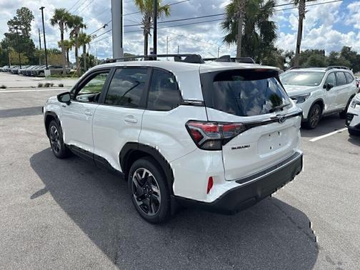 2025 Subaru Forester Hybrid Premium