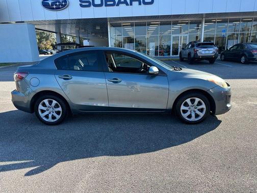 2013 Mazda Mazda3 i Sport