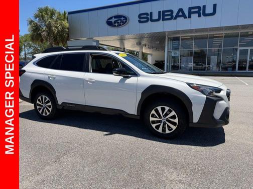 Crystal White Pearl 2025 Subaru Outback Premium