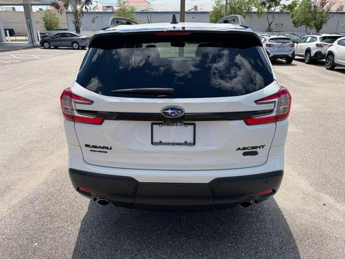 Crystal White 2025 Subaru Ascent Onyx Edition 7-Passenger