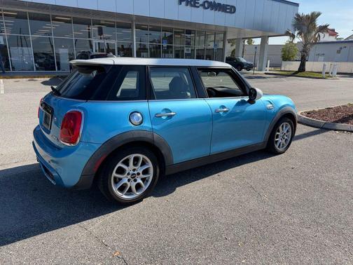 Electric Blue Metallic 2016 MINI Hardtop Cooper S