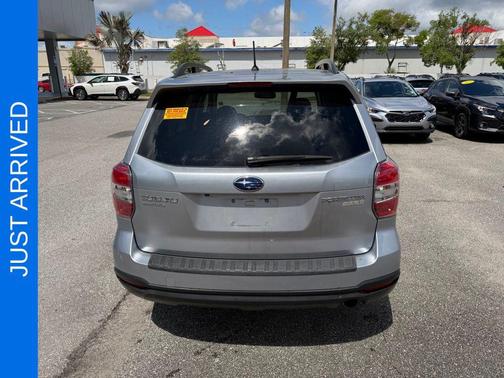 Ice Silver Metallic 2015 Subaru Forester 2.5i Limited