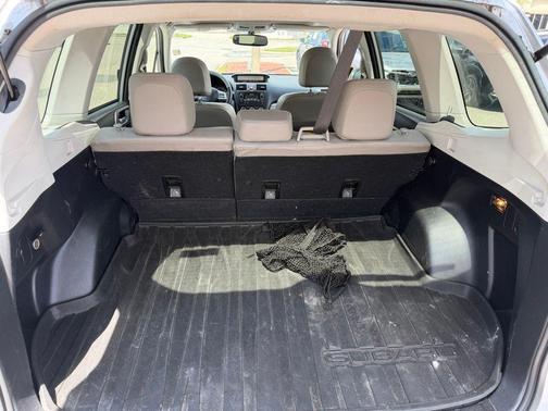 Ice Silver Metallic 2015 Subaru Forester 2.5i Limited
