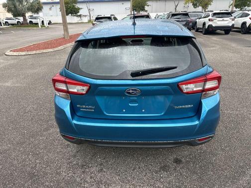 2019 Subaru Impreza 2.0i