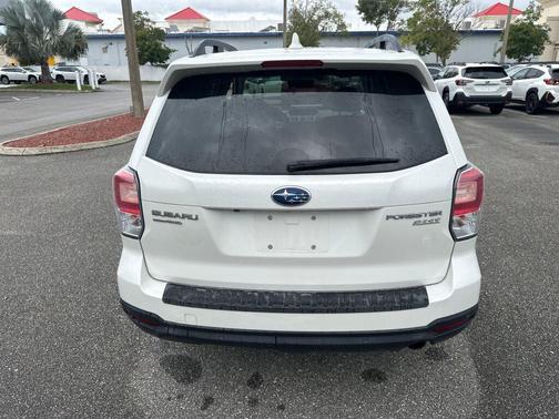 2017 Subaru Forester 2.5i Touring