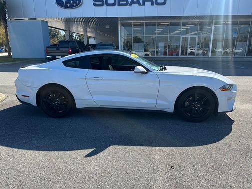 2020 Ford Mustang EcoBoost