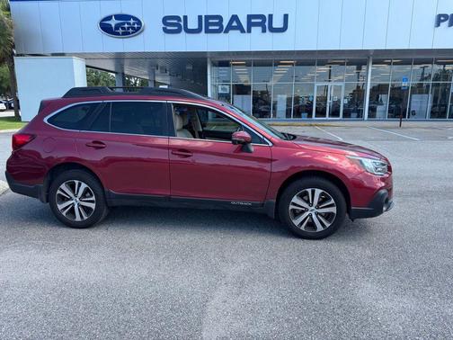 Crimson Red Pearl 2018 Subaru Outback 3.6R Limited