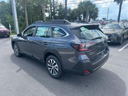 2025 Subaru Outback Base