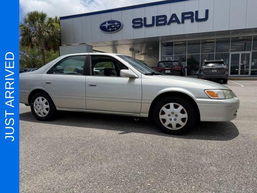 Champagne 2000 Toyota Camry LE