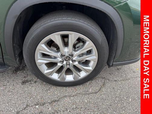 Cypress 2023 Toyota Highlander Limited
