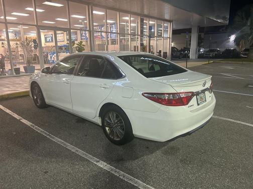 2016 Toyota Camry SE