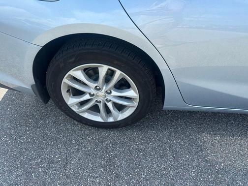 2017 Chevrolet Malibu 1LT