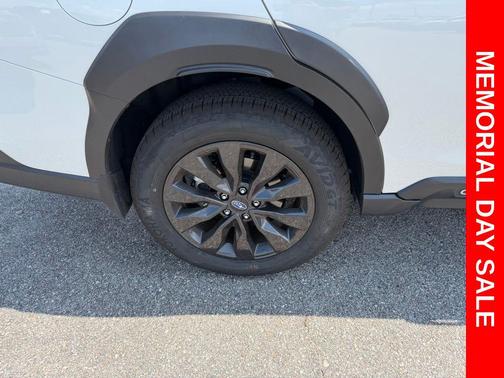Crystal White Pearl 2025 Subaru Outback Onyx Edition