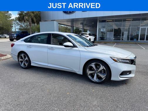 Modern Steel Metallic 2020 Honda Accord Touring 2.0T