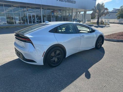 2023 Toyota Prius LE