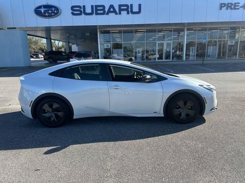 2023 Toyota Prius LE