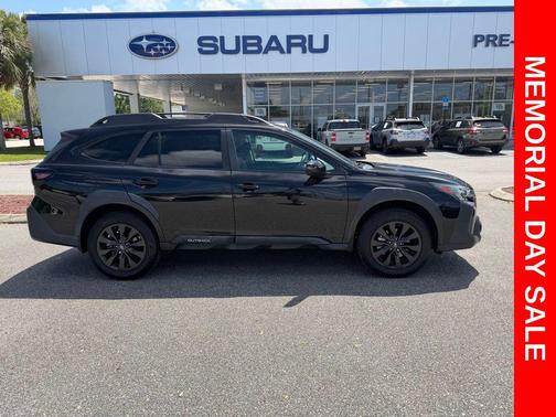 Crystal Black Silica 2023 Subaru Outback Onyx Edition