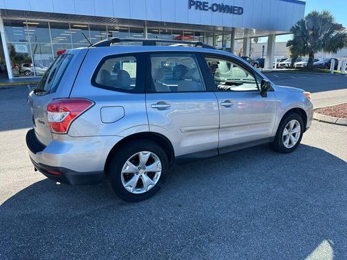 2015 Subaru Forester 2.5i