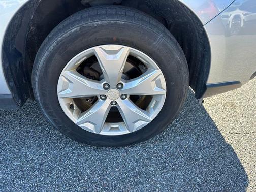 2015 Subaru Forester 2.5i