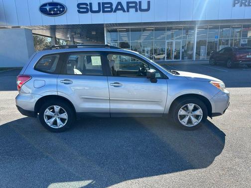 2015 Subaru Forester 2.5i
