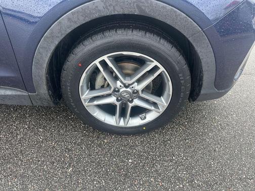 2017 Hyundai SANTA FE SE Ultimate