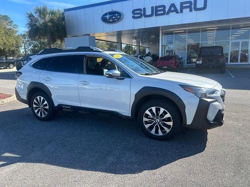 2025 Subaru Outback Touring
