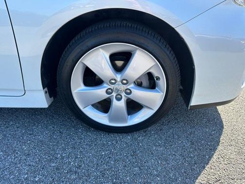 2014 Toyota Prius Four