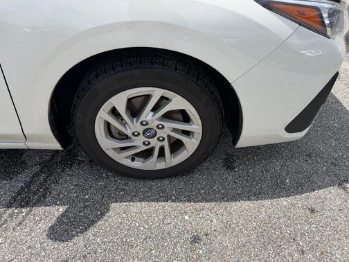 Crystal White Pearl 2024 Subaru Impreza Base