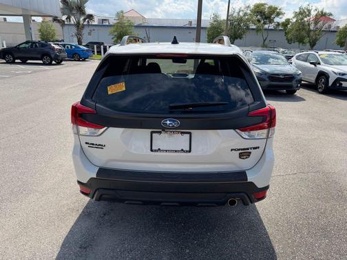 Crystal White Pearl 2025 Subaru Forester Wilderness